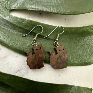 Vintage Wood Cat Shaped Dangle Earrings Kittens Cottage Cute Animal Novelty